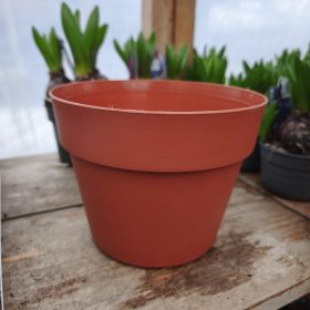 Barna műanyag cserép (18cm)