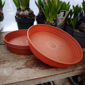 Barna műanyag cserép alátét (20cm)