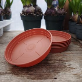 Barna műanyag cserép alátét (12cm)