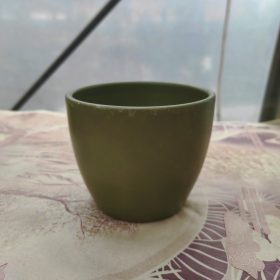 Base kerámia kaspó - sötét oliva / sötét zöld (10cm)