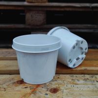 Új műanyag cserepek